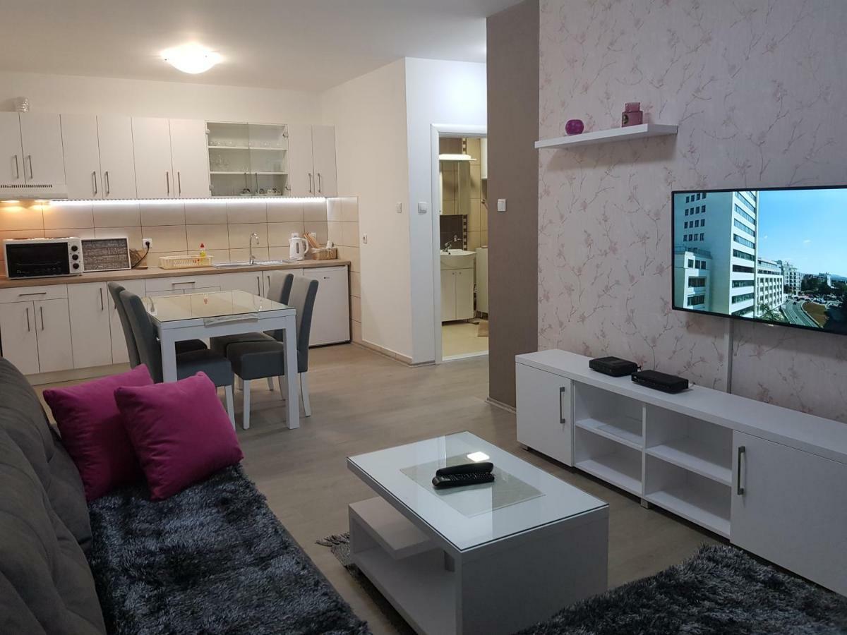 Apartment Gea 18 โนวีซาด ภายนอก รูปภาพ