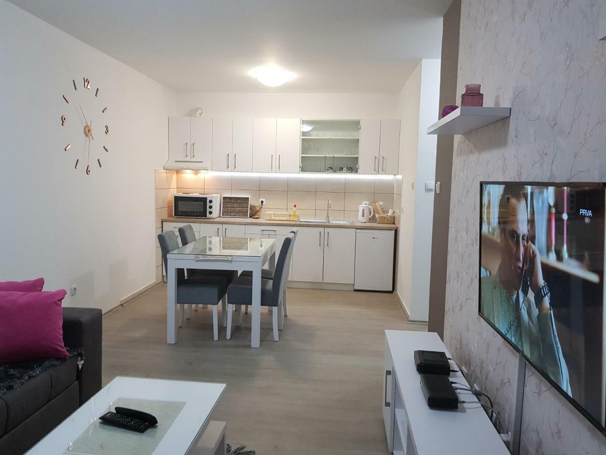 Apartment Gea 18 โนวีซาด ภายนอก รูปภาพ