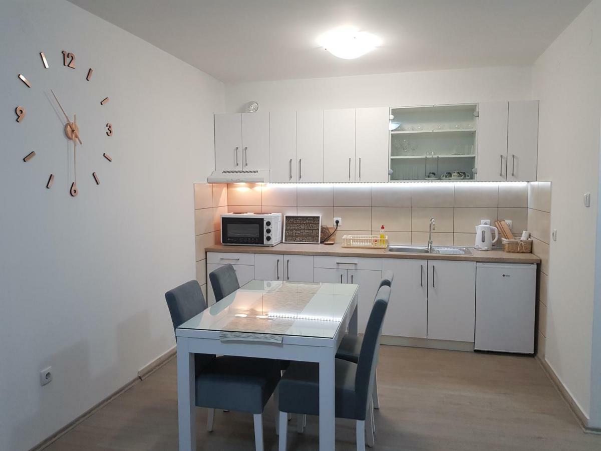 Apartment Gea 18 โนวีซาด ภายนอก รูปภาพ