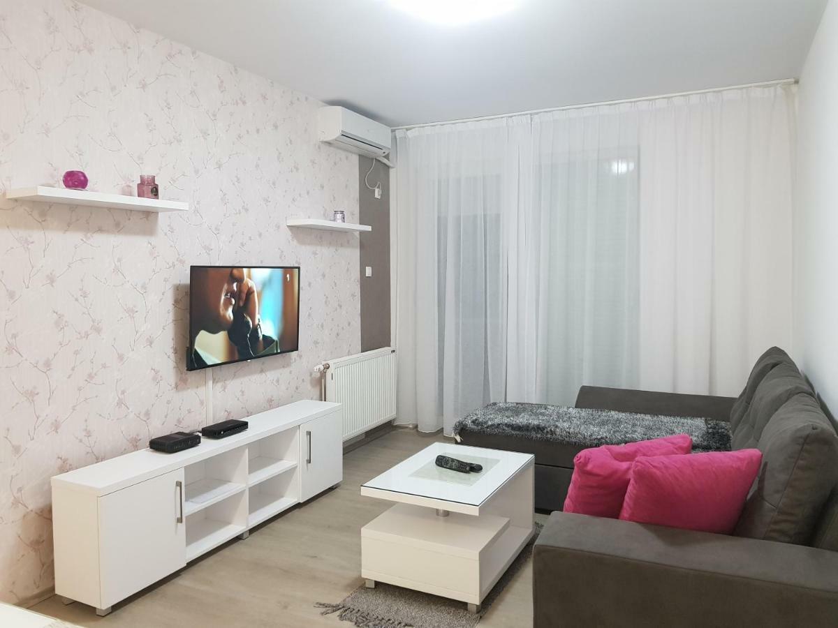 Apartment Gea 18 โนวีซาด ภายนอก รูปภาพ