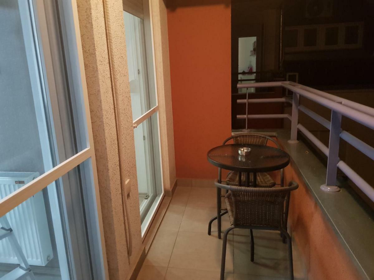 Apartment Gea 18 โนวีซาด ภายนอก รูปภาพ