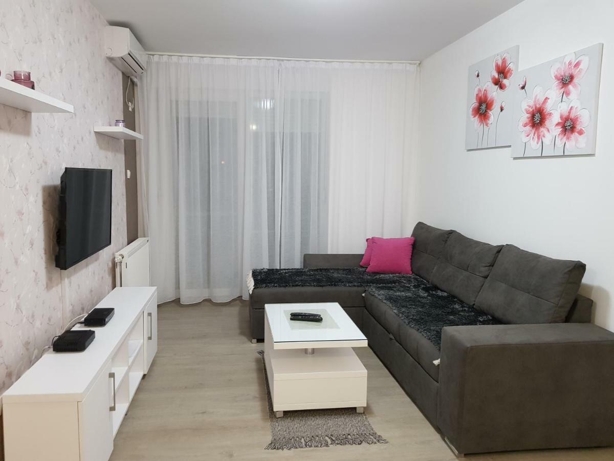 Apartment Gea 18 โนวีซาด ภายนอก รูปภาพ