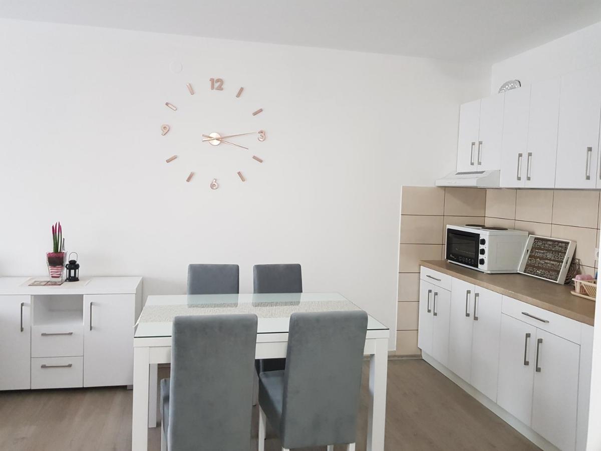 Apartment Gea 18 โนวีซาด ภายนอก รูปภาพ